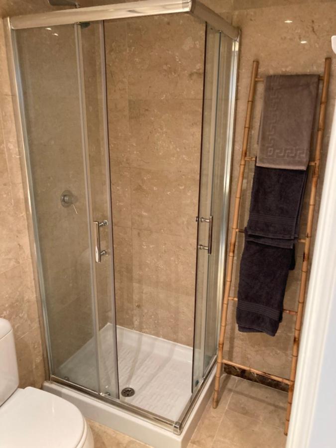 2 Bed Penthouse Apartment Манилва Экстерьер фото